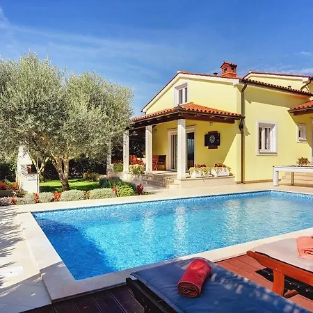 Rosmarin Holiday home Pula